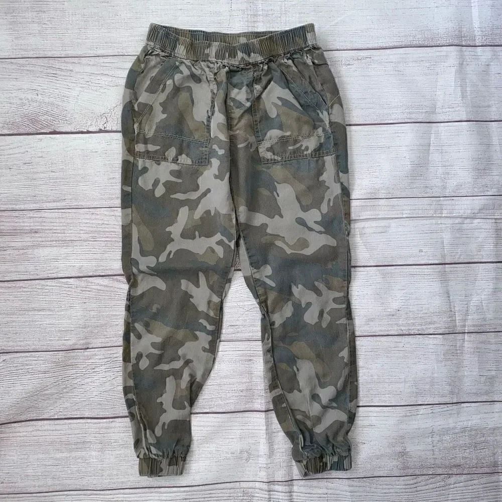 Vintage Havana pull on camo joggers girls sz S